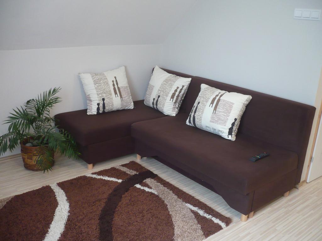 Eszter Apartmanhaz Hajdúszoboszló Екстериор снимка