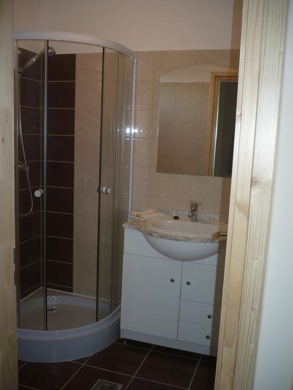 Eszter Apartmanhaz Hajdúszoboszló Екстериор снимка